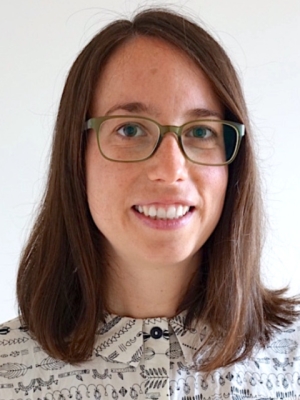 Dr.  Macarena Toll Riera